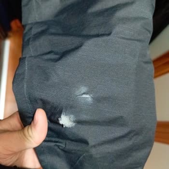 Decathlon Mont Yırtık Sorunu Acil Bakın