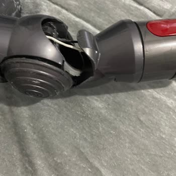 Dyson Garanti Sürecinde Kırılan Parça İçin Stok Güncellemiyor!
