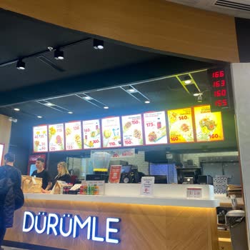 Dürümle Mağazada Bekletilen Siparişler Ve İlgisiz Personel
