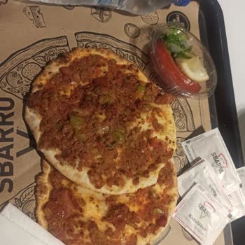 Sbarro Lahmacun Hayal Kırıklığı: Beklentiler Ve Gerçekler