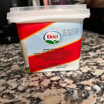 Ekici Peynir Ekici Açılmamış Beyaz Peynirin Ambalajı Şişti