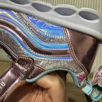 Trendyol Buckhead Trio Shiny Hologram Kız Çocuk Ayakkabısı Soyulması