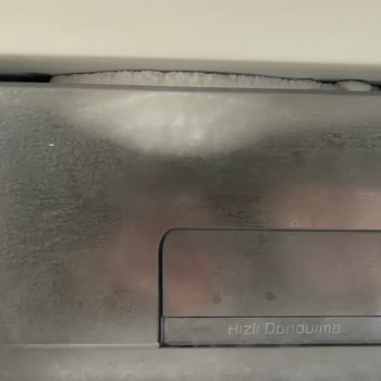 Arçelik 2071MB Derin Dondurucu Buzlanma Ve Karlanma Yaptı.