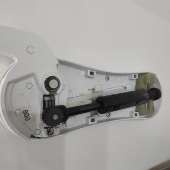 Samet A.Ş Dolap Kapağı Yukarıda Durmuyor