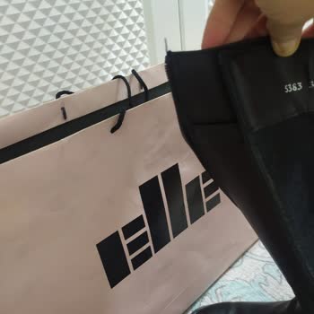 Elle Ayakkabı Sana Hiç Yakışmadı Elle Mağdur Edildim.