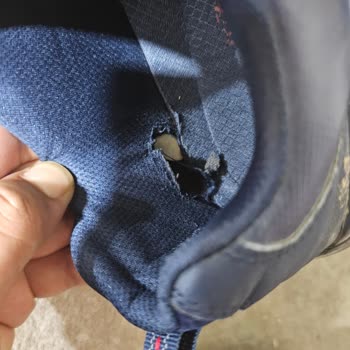 Skechers Dayanaksız Malzeme, Ayakkabı Outdoor Olmasına Rağmen Çöp!