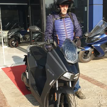 Horwin Sk3 Hüsran Sadece Düz Yolda Tek Kişi Gider.