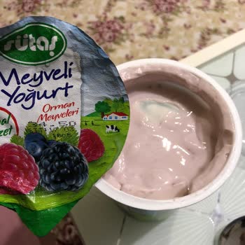 Sütaş Tarihi Olmasına Rağmen Küflü Bozuk Ürün