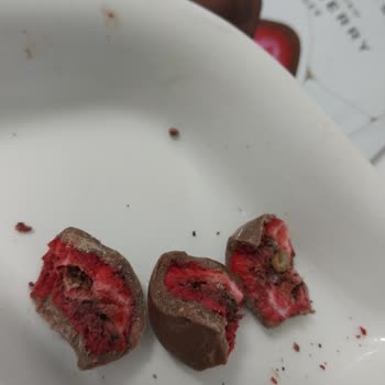 Patiswiss Çilek Draje Kurtlu Çıktı