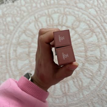 Maybelline New York Aynı Numara Olan Rujun Farklı Renk Çıkması