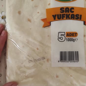 BİM Unlüx Yufkada Kıl