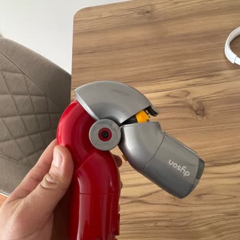 Dyson V12 Mobilya Altı Aparatı