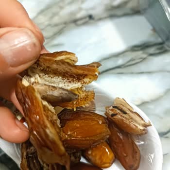 Migros Hurmadan Kurt Çıkması