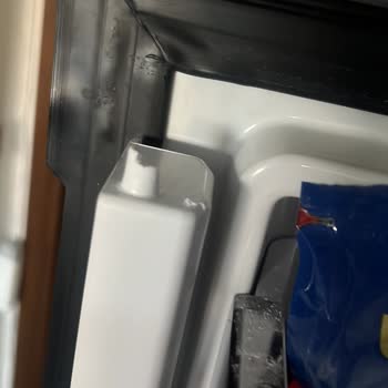 Arçelik Gardırop Tipi Buzdolabı Kapak Problemi