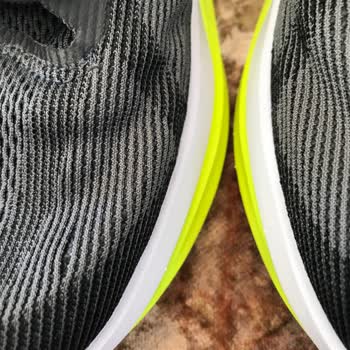 Nike Spor Ayakkabısı Defolu Çıktı