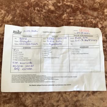 Nike Spor Ayakkabısı Defolu Çıktı