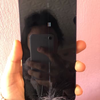 Reeder Yeni Telefonumun Ekranı Çabucak Kırıldı!