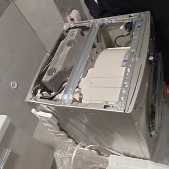 SEG Çamaşır Makinesi Paramparça Geldi