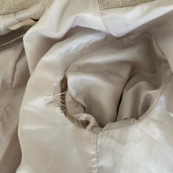 Aker Mağazacılık'tan Aldığım Kabanın 3 Ayda Parçalanması