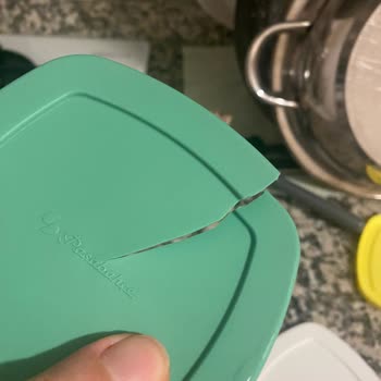 Paşabahçe Saklama Kabı Kapaklarda Yırtılma