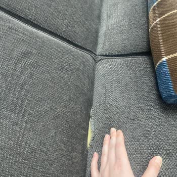 Kelebek Mobilya'dan Aldığım Koltuğun Ek Yerindeki Dikişleri Yırtılmış