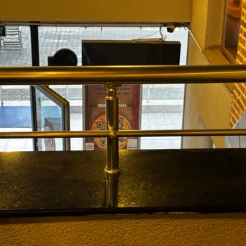 Domino's Pizza Temizlikten Uzak Personel