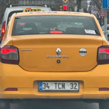 İBB - İstanbul Büyükşehir Belediyesi 12.03.2024 Tarihinde Bostancı Sahil Yolundan Maltepe'ye Giderken