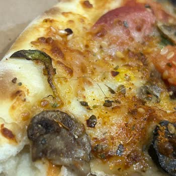 Domino's Pizza İçerisinden Kıl Çıktı