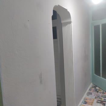 Polisan Boya, 1850 Kodlu Marjinal Gri Renkli, Gereksiz Bir Ürün