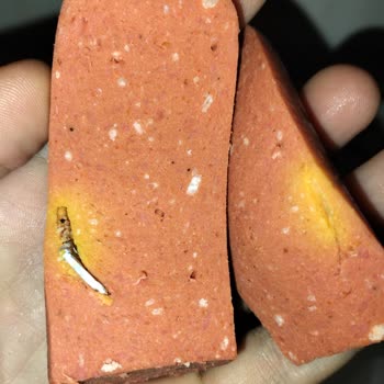 BİM Tombik Sucuk Demire Benzer Parça Çıktı