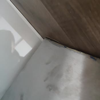 Samsung Servisi Oluşturduğu Hasar Ve Kalitesiz İşçilik