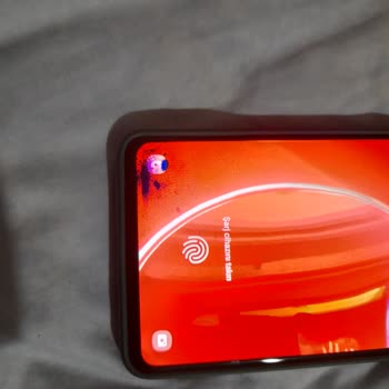 Samsung Telefon A51 Telefon Ekranımda Mor Leke Çıktı