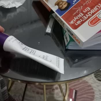 Bioderma Kremin Yarısı Yok Hava İçi Boş