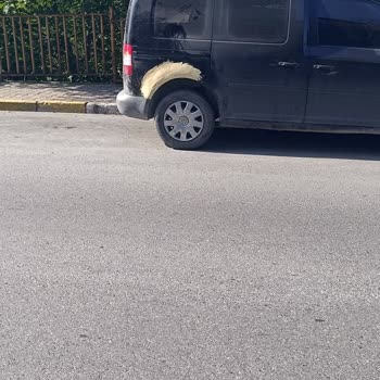 Ümtaş Otoparkta Aracıma Vuruldu Kimseden Sonuç Alamadım