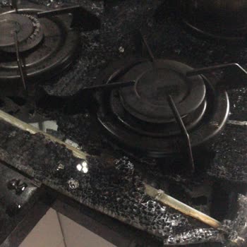 Teka Gazlı Ocağın Camı Patladı