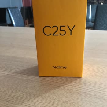 Realme C25y Aramadayken Kapanıyor