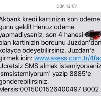 Akbank Kendi Hatasından Kredi Kartımı Kapattı.