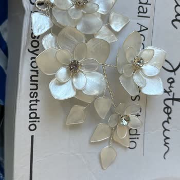 Gül Soytorun Studio Gelin Tacının Sattıklarından Farklı Gelmesi