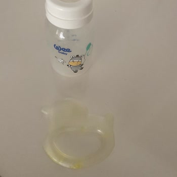 Wee Baby Dişlik Bebeğimin Elinde Patladı.