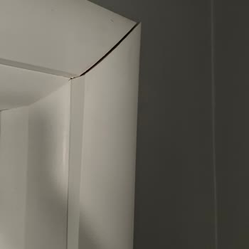 Variodor Kapı Süpürgelikleri Tutmuyor Kapı Kolları Yerinden Çıkıyor