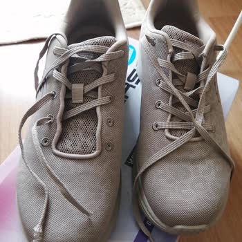 Skechers Ayakkabı Bağcığı Hiçbir Yerde Yok!