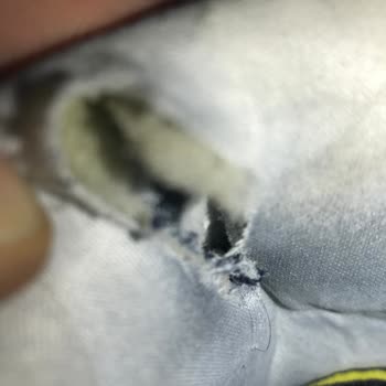 adidas İç Astar Yırtığı