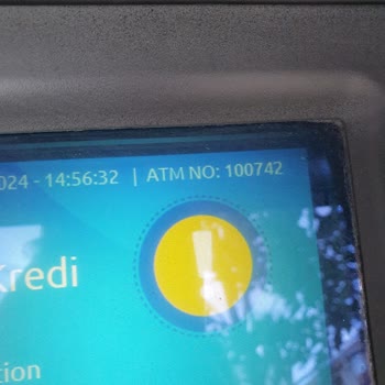Yapı Kredi ATM'SİNE İninal İle Yükleme Yapmak İsterken Paramı Yuttu