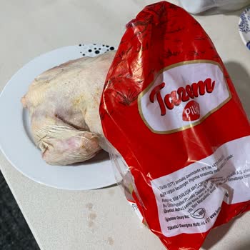 BİM Tüylü Tavuk Felaketi