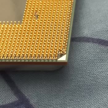 Teknobiyotik İşlemci Pin Yamuk