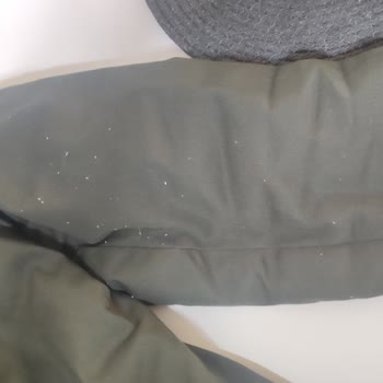 Decathlon Aşırı Kalitesiz Ürün, Her Yerinden Tüy Çıkıyor.