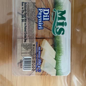 Şok Market Bozuk Peynir Satışı