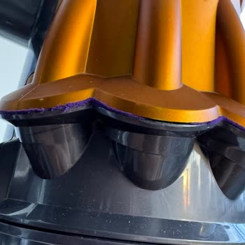 Dyson V12 Çekim Gücü Azalması Ve Süngerlerin Kopması