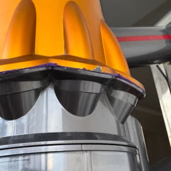 Dyson V12 Çekim Gücü Azalması Ve Süngerlerin Kopması