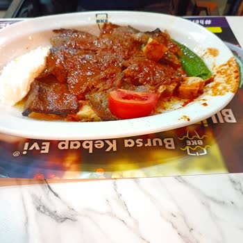 Adıyaman Bursa Kebap Evi Personelin İlgi Alakası Hizmeti